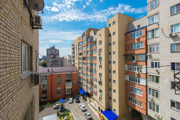 Продам двухкомнатную (2-комн.) квартиру, Максима Горького ул, 106/93, Ростов-на-Дону г
