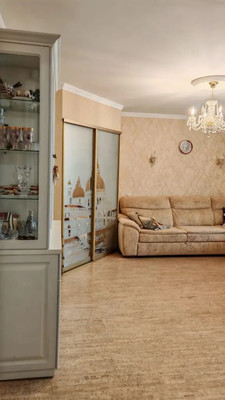 Продам трехкомнатную (3-комн.) квартиру, Лебедева ул, 31А, Йошкар-Ола г