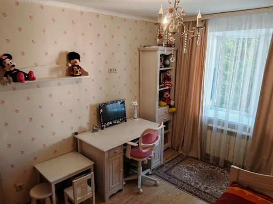 Продам трехкомнатную (3-комн.) квартиру, Лебедева ул, 31А, Йошкар-Ола г