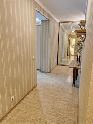 Продам трехкомнатную (3-комн.) квартиру, Лебедева ул, 31А, Йошкар-Ола г