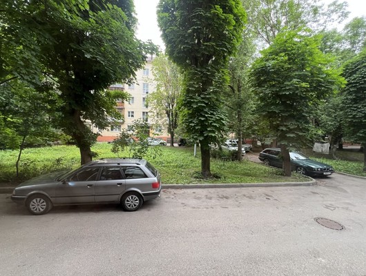 Продам двухкомнатную (2-комн.) квартиру, Красноармейская ул, 21, Калининград г
