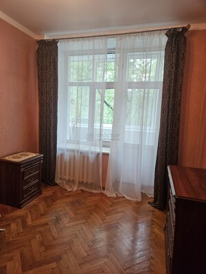 Продам трехкомнатную (3-комн.) квартиру, Ленинский пр-кт, 71, Москва г