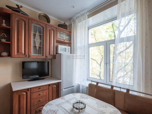 Продам трехкомнатную (3-комн.) квартиру, Ленинский пр-кт, 71, Москва г