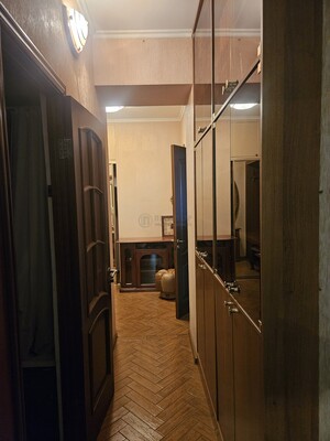 Продам трехкомнатную (3-комн.) квартиру, Ленинский пр-кт, 71, Москва г