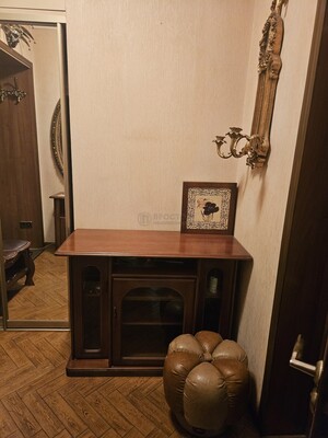 Продам трехкомнатную (3-комн.) квартиру, Ленинский пр-кт, 71, Москва г