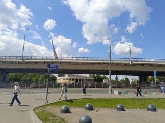 Продам однокомнатную (1-комн.) квартиру, Космонавтов ул, 7, Москва г