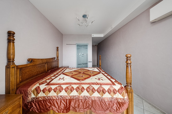 Продам двухкомнатную (2-комн.) квартиру, Хорошёвское ш, 12к1, Москва г