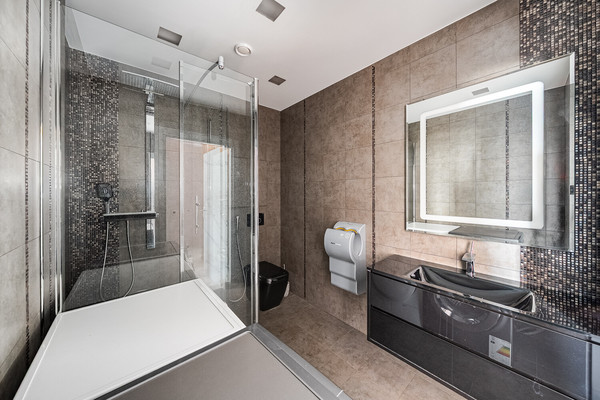 Продам двухкомнатную (2-комн.) квартиру, Хорошёвское ш, 12к1, Москва г