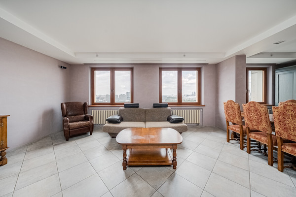 Продам двухкомнатную (2-комн.) квартиру, Хорошёвское ш, 12к1, Москва г