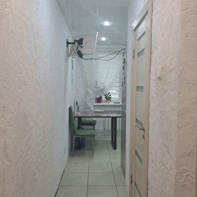 Продам трехкомнатную (3-комн.) квартиру, Санаторская ул, 12, Тайцы гп