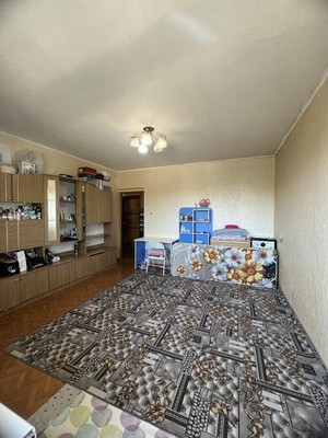 Продам двухкомнатную (2-комн.) квартиру, Чехова ул, 7, Южно-Сахалинск г