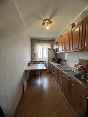 Продам двухкомнатную (2-комн.) квартиру, Чехова ул, 7, Южно-Сахалинск г