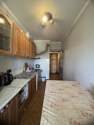 Продам двухкомнатную (2-комн.) квартиру, Чехова ул, 7, Южно-Сахалинск г
