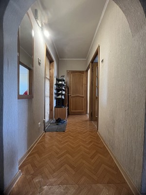 Продам двухкомнатную (2-комн.) квартиру, Чехова ул, 7, Южно-Сахалинск г