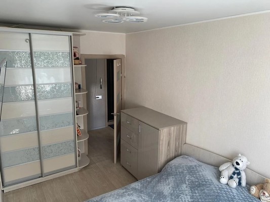 Продам однокомнатную (1-комн.) квартиру, Янтарная ул, 10, Новотроицкое с