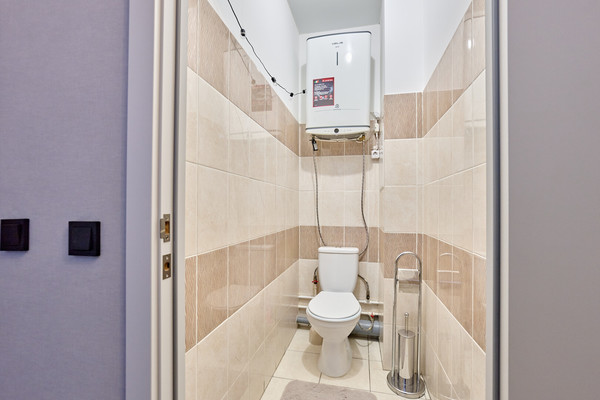 Продам трехкомнатную (3-комн.) квартиру, Уинская ул, 66, Пермь г