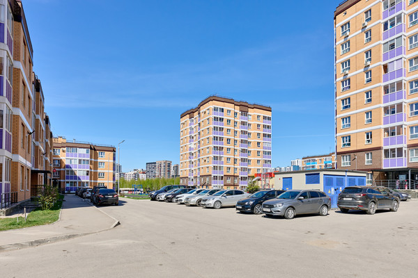 Продам трехкомнатную (3-комн.) квартиру, Уинская ул, 66, Пермь г