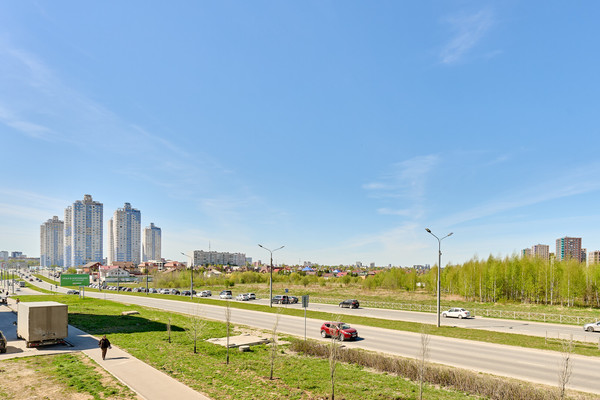Продам трехкомнатную (3-комн.) квартиру, Уинская ул, 66, Пермь г