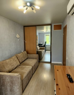 Продам двухкомнатную (2-комн.) квартиру, Автозаводская ул, 37, Пермь г
