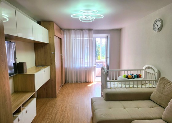 Продам двухкомнатную (2-комн.) квартиру, Автозаводская ул, 37, Пермь г