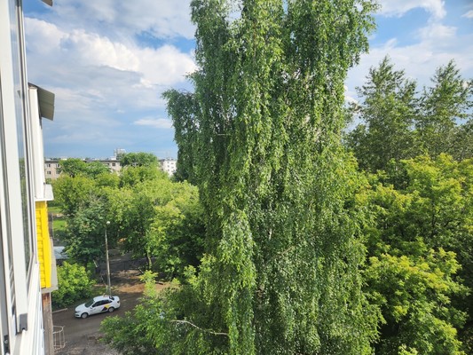 Продам двухкомнатную (2-комн.) квартиру, Автозаводская ул, 37, Пермь г