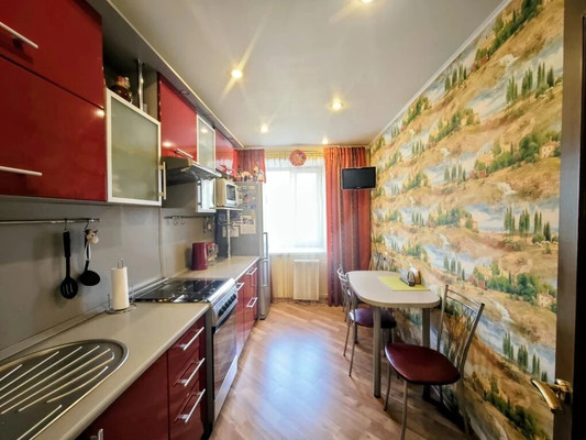 Продам двухкомнатную (2-комн.) квартиру, Свердлова ул, 39, Ишим г