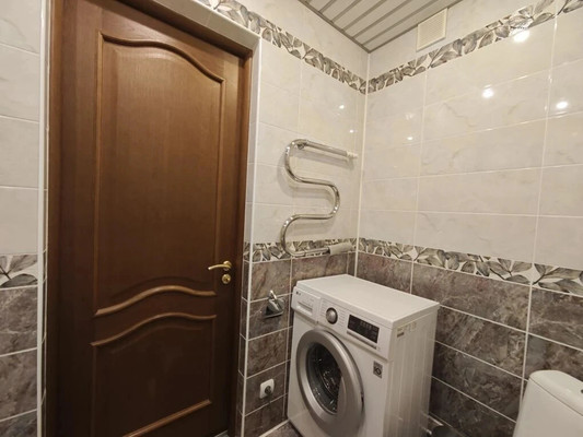 Продам двухкомнатную (2-комн.) квартиру, Свердлова ул, 39, Ишим г