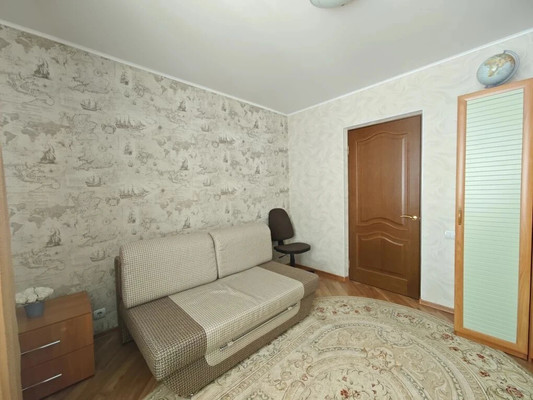 Продам двухкомнатную (2-комн.) квартиру, Свердлова ул, 39, Ишим г