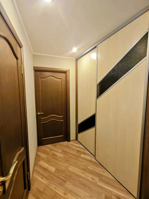 Продам двухкомнатную (2-комн.) квартиру, Свердлова ул, 39, Ишим г