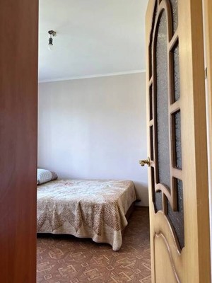 Продам многокомнатную квартиру, Школьная ул, 6, Линда (Линдовский с/с) с