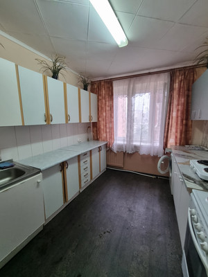 Продам комнату в 12-комн. квартире, Ударников пр-кт, 38Ак1, Санкт-Петербург г