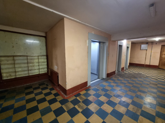 Продам комнату в 12-комн. квартире, Ударников пр-кт, 38Ак1, Санкт-Петербург г