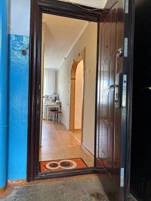 Продам многокомнатную квартиру, Школьная ул, 6, Линда (Линдовский с/с) с