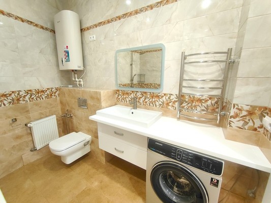 Продам трехкомнатную (3-комн.) квартиру, Дубравная ул, 28б, Казань г