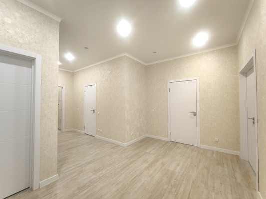 Продам трехкомнатную (3-комн.) квартиру, Дубравная ул, 28б, Казань г