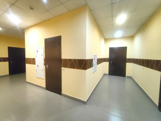 Продам трехкомнатную (3-комн.) квартиру, Дубравная ул, 28б, Казань г