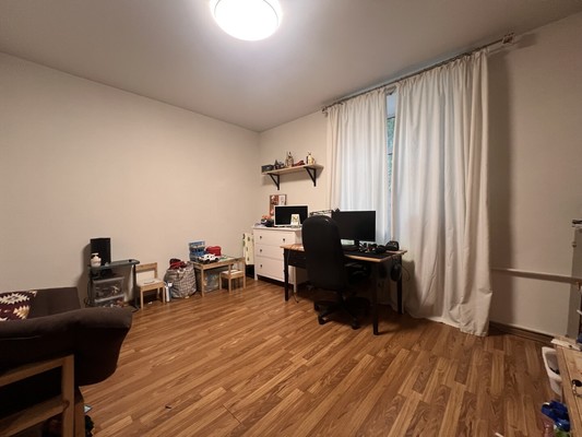 Продам двухкомнатную (2-комн.) квартиру, Октябрьская ул, 5, Красногорск г