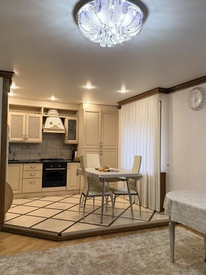 Продам трехкомнатную (3-комн.) квартиру, Псковская ул, 25, Великий Новгород г