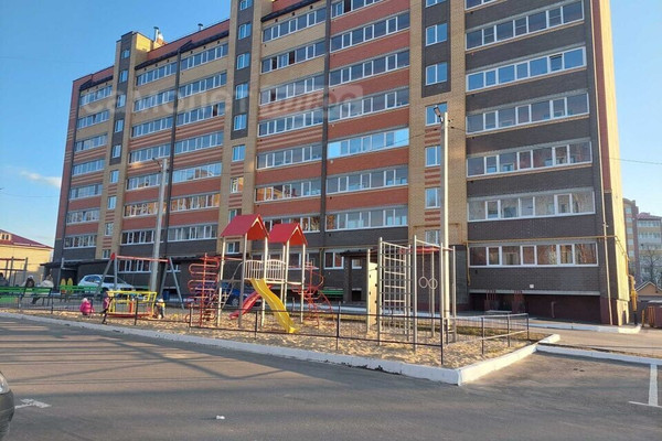 Продам однокомнатную (1-комн.) квартиру, Интернатская ул, 2, Семеновка с