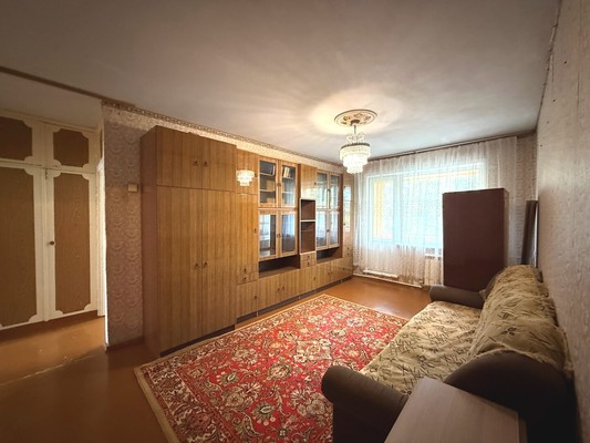Продам трехкомнатную (3-комн.) квартиру, Повстанческая ул, 5, Казань г