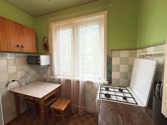 Продам трехкомнатную (3-комн.) квартиру, Повстанческая ул, 5, Казань г