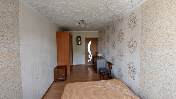 Продам двухкомнатную (2-комн.) квартиру, Зур Урам ул, 11, Казань г