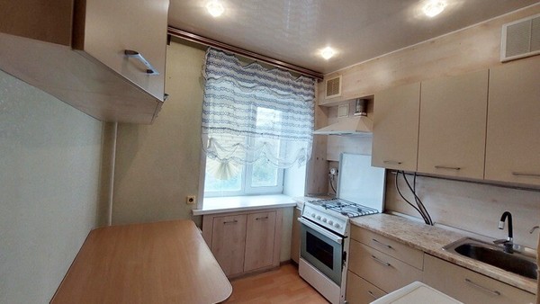 Продам двухкомнатную (2-комн.) квартиру, Зур Урам ул, 11, Казань г