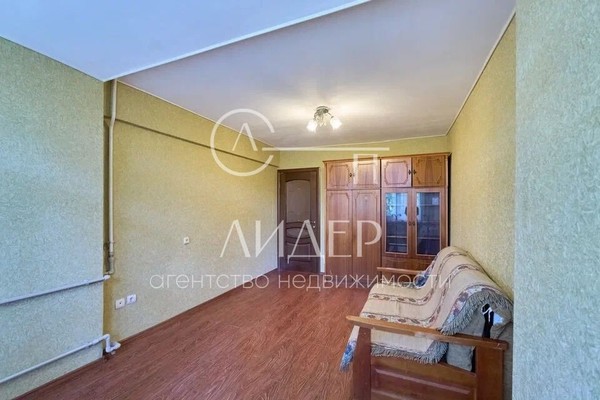 Продам трехкомнатную (3-комн.) квартиру, Бытха (Хостинский р-н) ул, 53, Сочи г