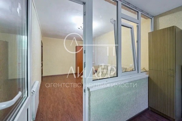 Продам трехкомнатную (3-комн.) квартиру, Бытха (Хостинский р-н) ул, 53, Сочи г