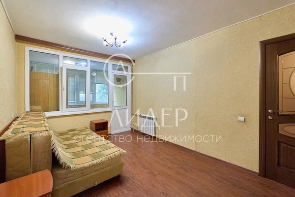 Продам трехкомнатную (3-комн.) квартиру, Бытха (Хостинский р-н) ул, 53, Сочи г