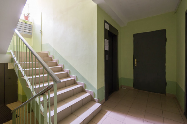 Продам трехкомнатную (3-комн.) квартиру, Стабильная ул, 17к1, Ростов-на-Дону г
