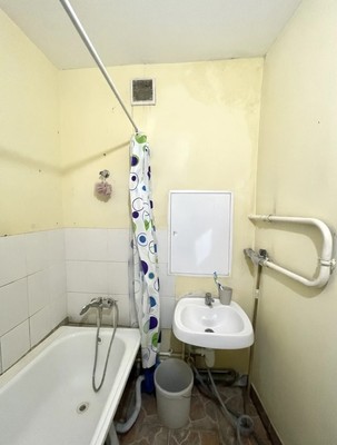 Продам однокомнатную (1-комн.) квартиру, Генерала Варенникова (Кузнечики мкр.) ул, 4, Подольск г