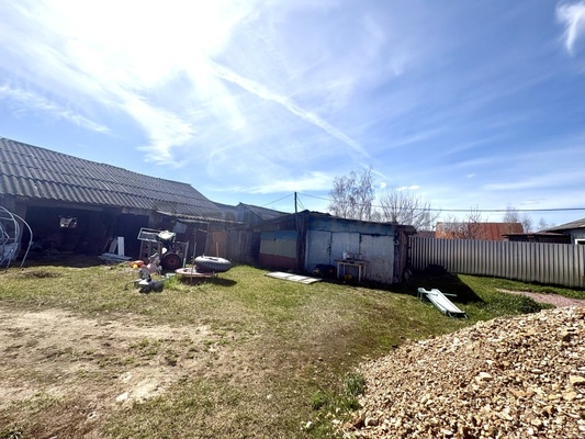Продам трехкомнатную (3-комн.) квартиру, Центральная ул, 19, Дворцы с