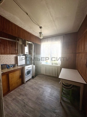Продам трехкомнатную (3-комн.) квартиру, Центральная ул, 19, Дворцы с